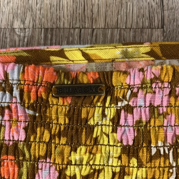 Billabong Square Neck Balloon Sleeves Ruched Back Floral Mini Dress - Picture 9 of 15